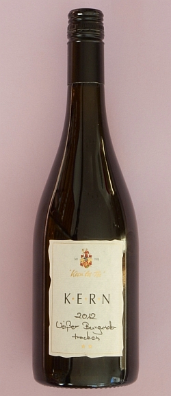 2012 Weissburgunder ** Spätlese trocken vom Weingut Kern