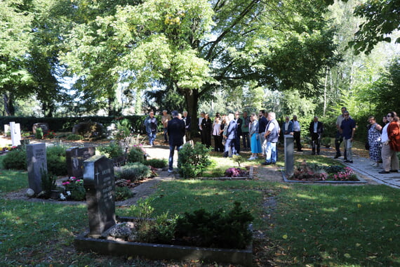 Trauerfeier, Heini Strobel, Großvillars, Gedenkenb, September, 2025, Friedhof, 