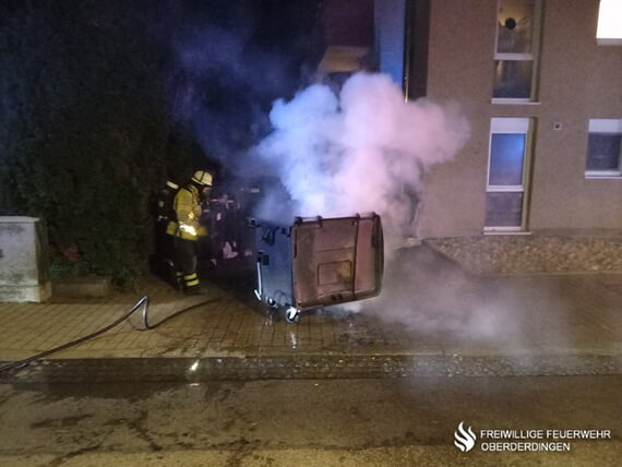 M&uuml;lltonnenbrand