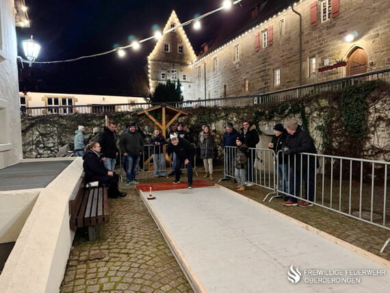 Eisstockschie&szlig;en