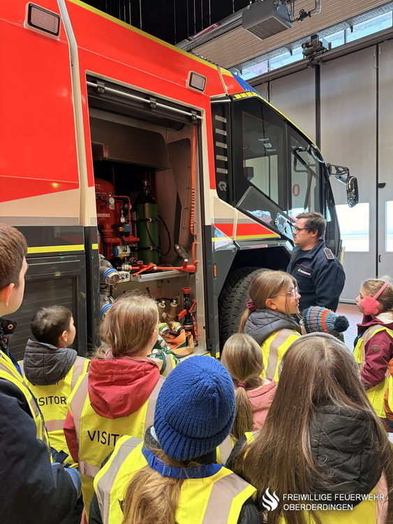 Besichtigung Flughafenfeuerwehr
